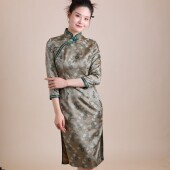 新中式 中国风复古减龄桑蚕丝提花立领旗袍