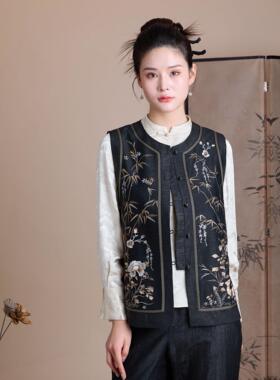 翠竹听泉-香云纱手工盘扣刺绣马甲GB1AE021499