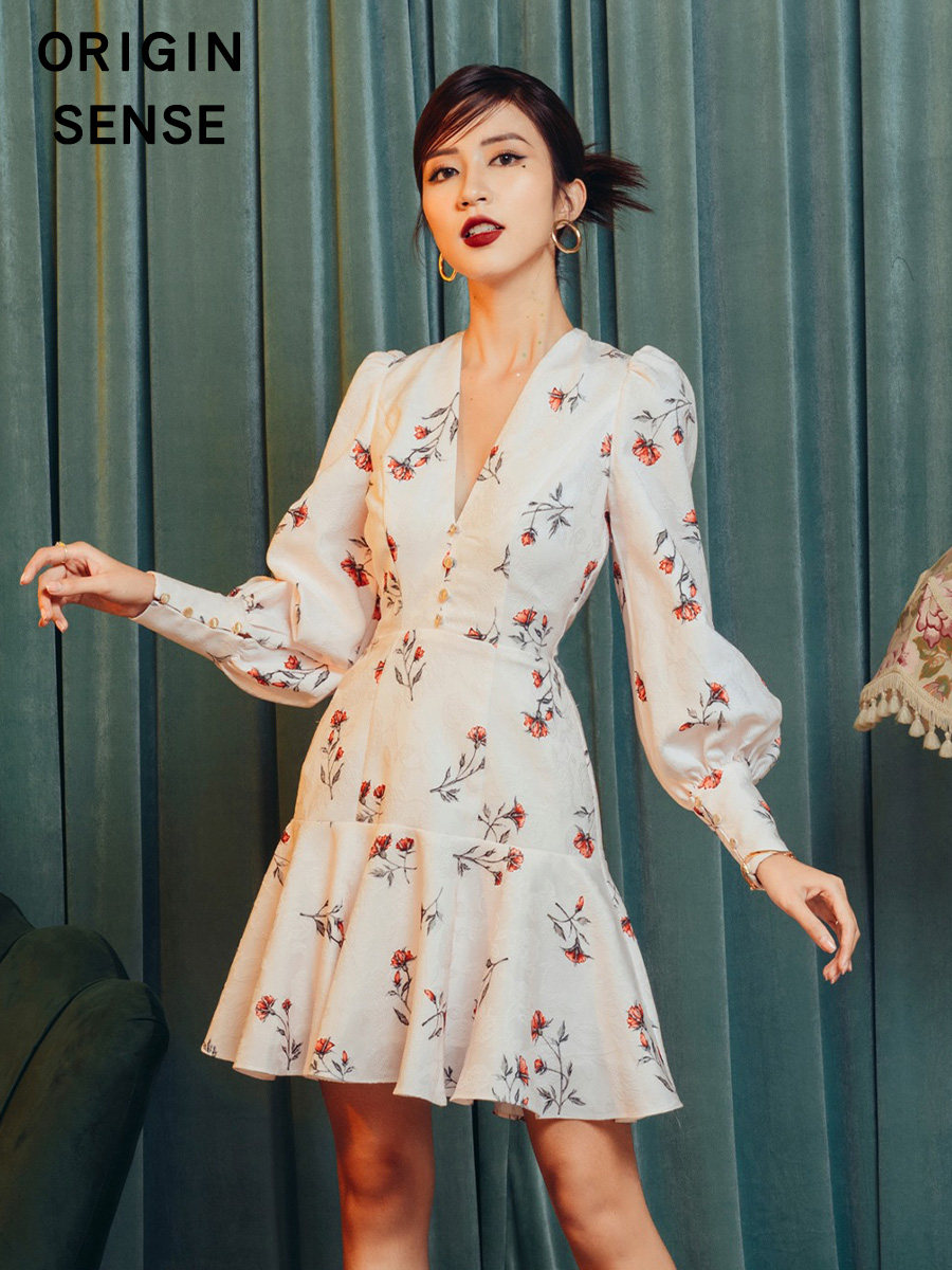 精致提花女人味温柔风软妹子V领小性感欧式泡泡长袖印花气质短裙,女装/女士精品,连衣裙,淘宝优惠券,粉丝福利购,淘宝优惠卷