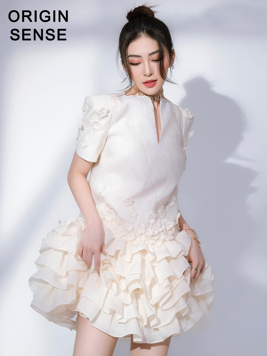 洋气少女感超短提花连衣裙