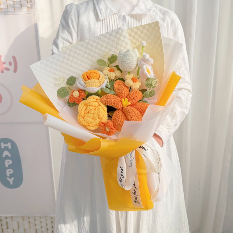 手工针织手捧花束仿真花朵