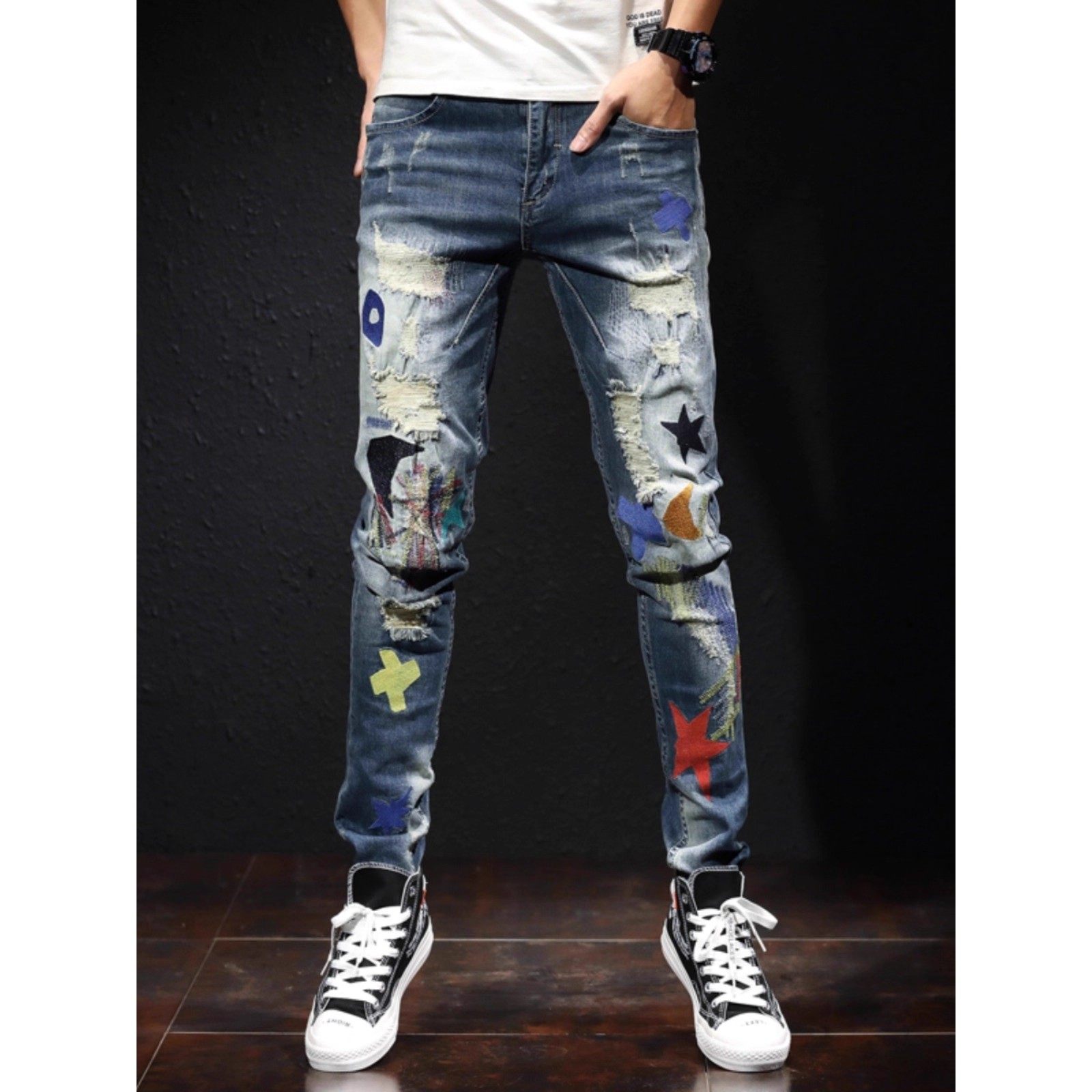 男士刺绣破洞牛仔裤男韩版潮流个性绣花小脚裤修身补丁乞丐裤潮牌