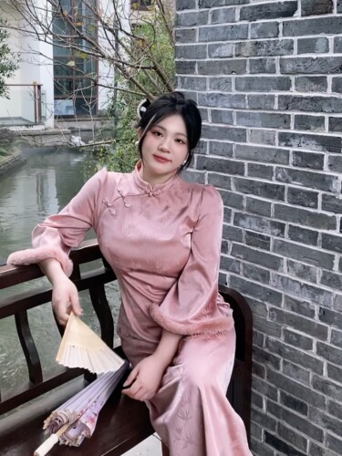 【现货】哒头【幽幽粉竹】微胖mm大码2023新款显瘦修身设计连衣裙