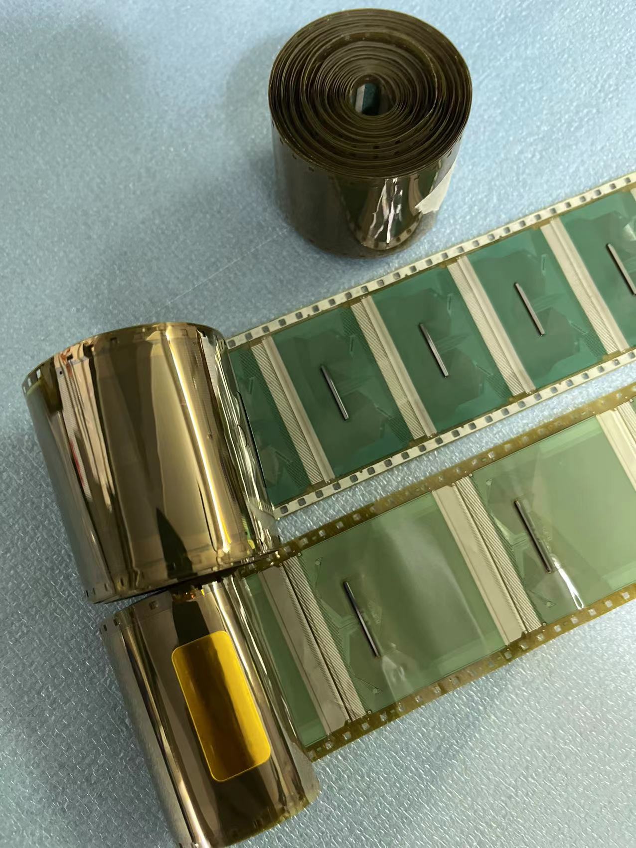 全新原装 SW9846I-C2L SW98461-C2L 切料料液晶驱动COF直拍带胶