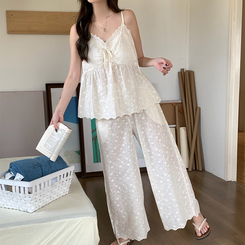 「茉莉清茶」First snow 夏季睡衣女甜美刺绣带胸垫吊带家居套装
