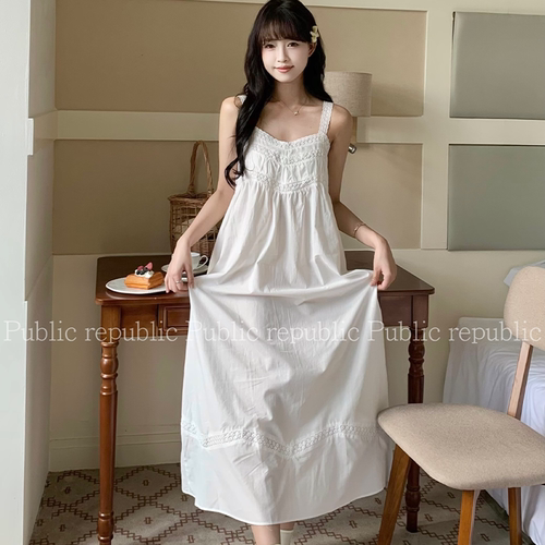 韩国Public republic 睡裙女纯色宫廷蕾丝甜美吊带刺绣少女家居服