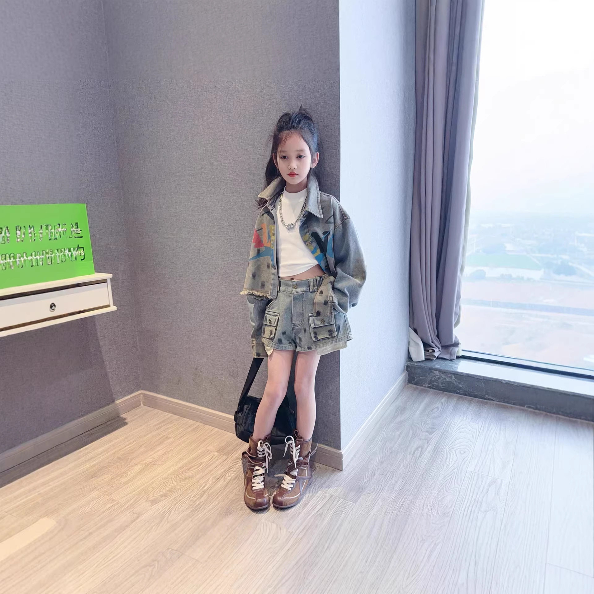女童辣妹风牛仔短裤套装2026新款儿童装复古洋气女孩街舞爵士舞潮