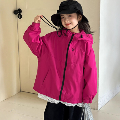 女大童春秋款连帽冲锋衣