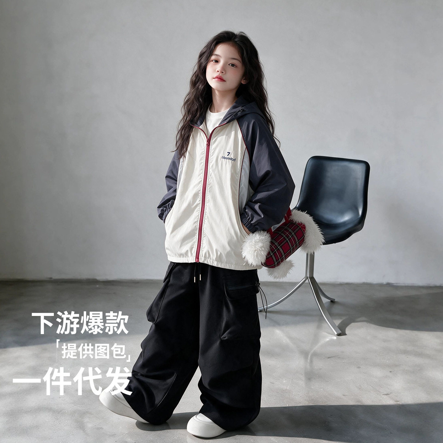 今年流行的女童外套秋2026新款女大童秋装网红炸街夹克衫休闲上衣