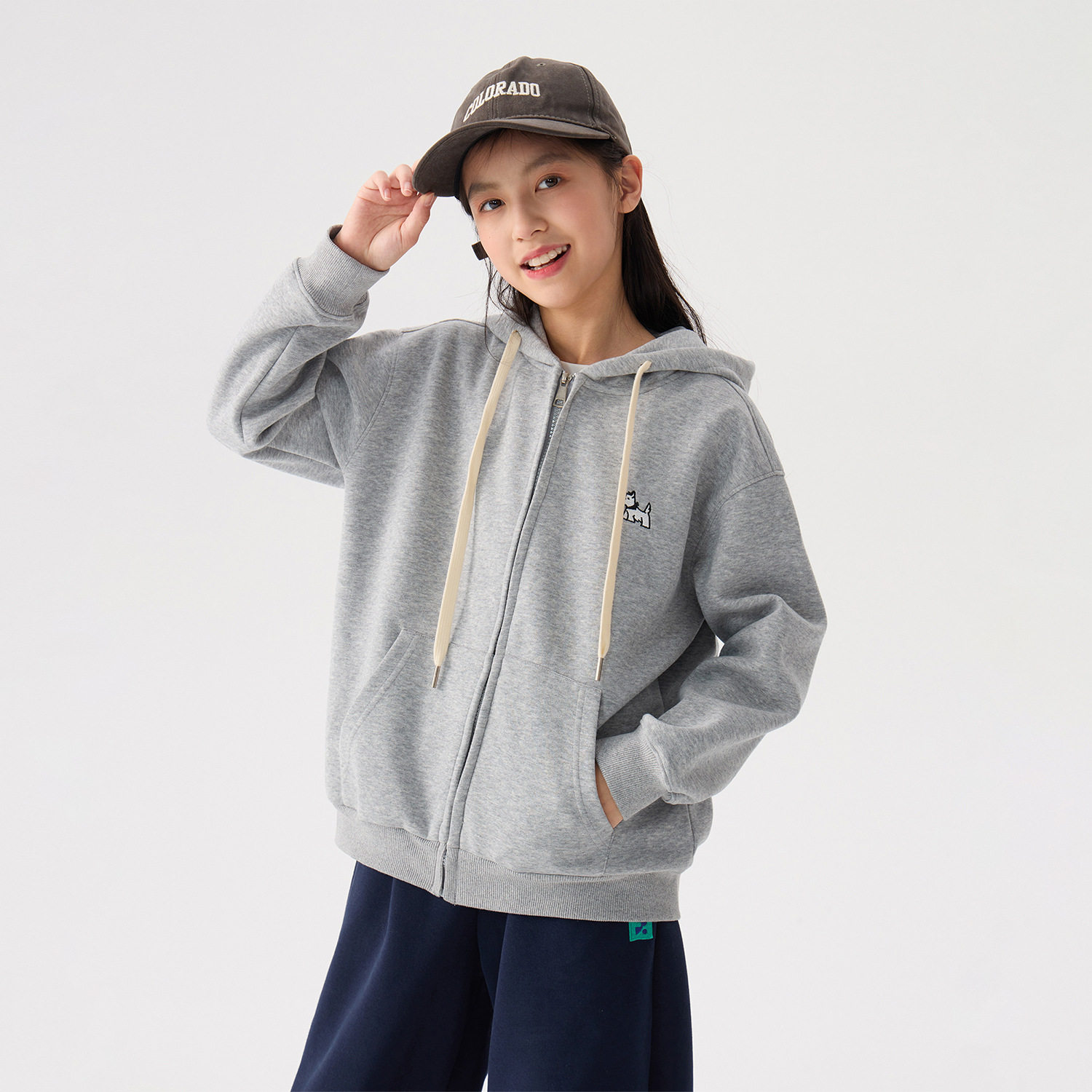 女童小狗刺绣卫衣外套2026春装新款儿童韩版洋气宽松连帽百搭上衣