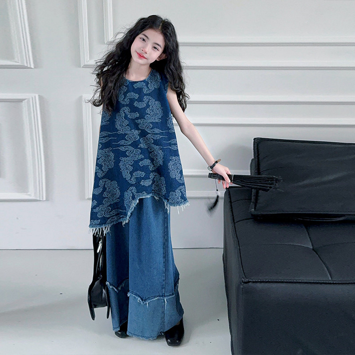 女童套装2026新款儿童夏款韩系无袖T恤洋气时髦夏薄款韩系牛仔裤