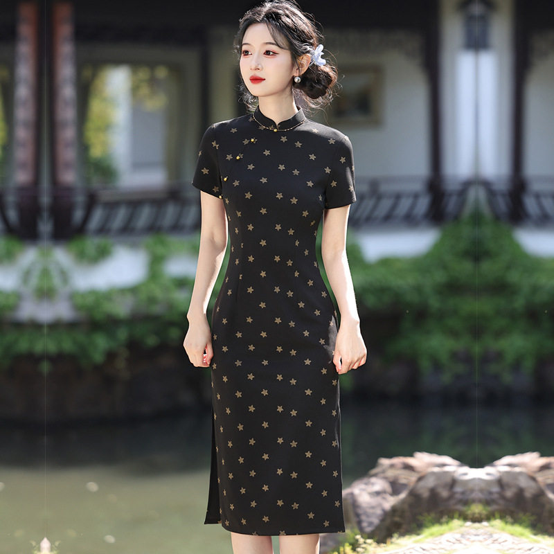 唐之语女装京派名兰世家2026新款繁莳梦之超旗袍先生崔万志旗舰店图片