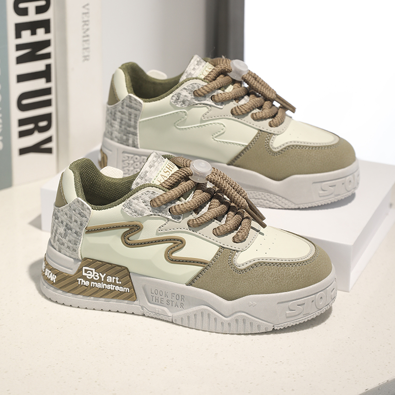 男童鞋子春秋款2026新款儿童运动鞋爆款男孩春鞋炸街痞帅板鞋晋江