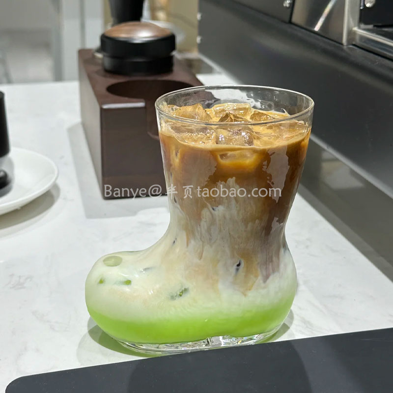 圣诞靴子杯创意鞋子造型甜品雪糕玻璃杯咖啡气泡果汁鸡尾啤酒杯