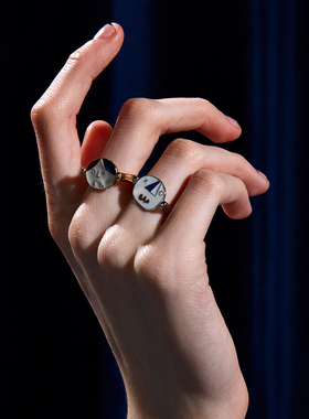 OOAK 哭脸女孩珐琅可翻转戒指/胸针/笑脸男孩耳环单只