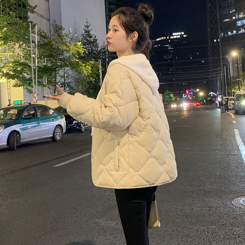 新款白鸭绒菱格宽松短款羽绒服女内胆圆领小个子加厚无领外套,女装/女士精品,羽绒服,淘宝优惠券,粉丝福利购,淘宝优惠卷