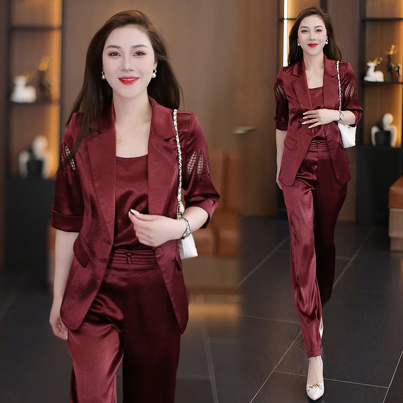 夏季薄款职业西服套装女2025年新款时尚气质显瘦垂感阔腿裤三件套