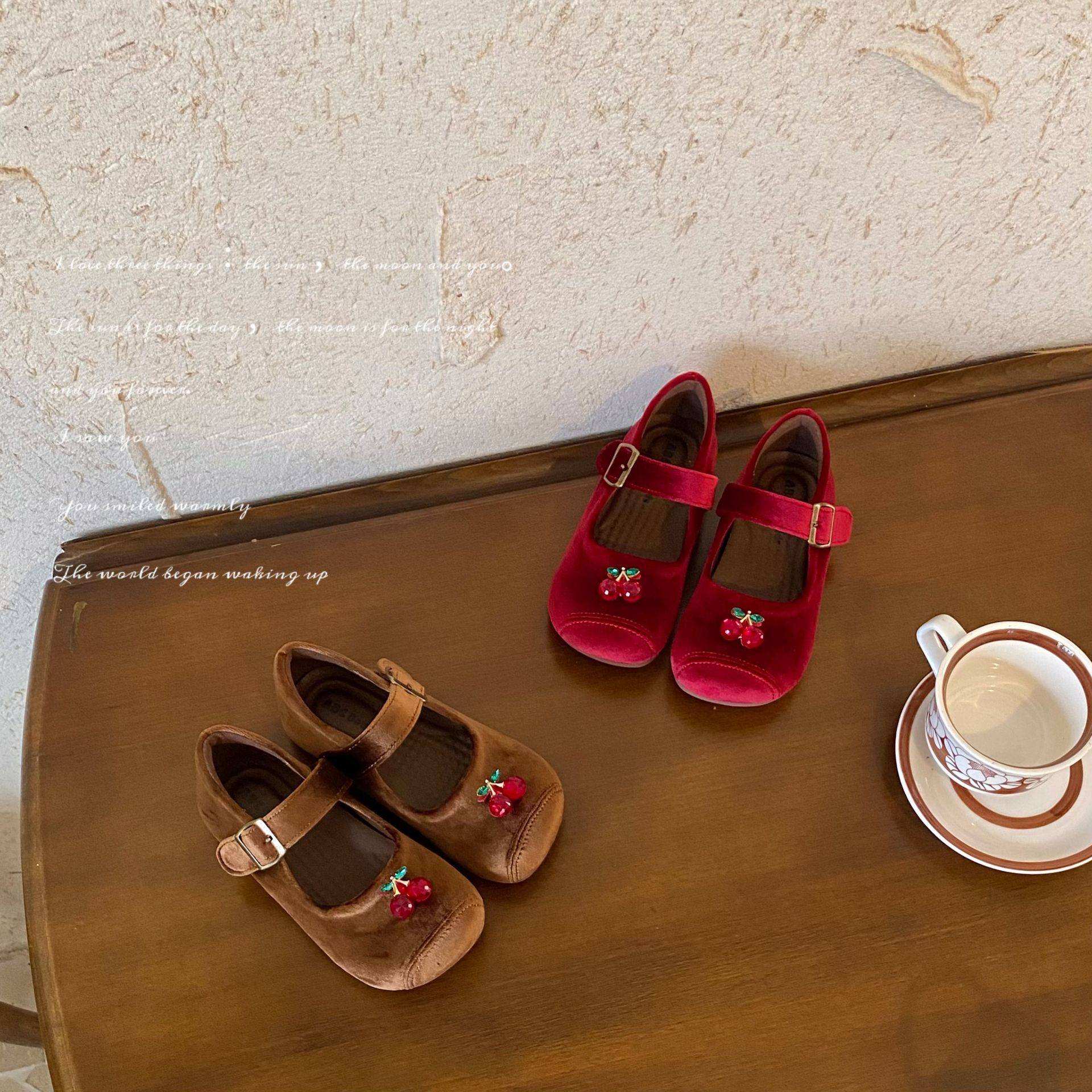 女童皮鞋秋冬儿童软底公主鞋宝宝豆豆鞋小女孩洋气单鞋金丝绒红色,童鞋/婴儿鞋/亲子鞋,皮鞋,淘宝优惠券,粉丝福利购,淘宝优惠卷
