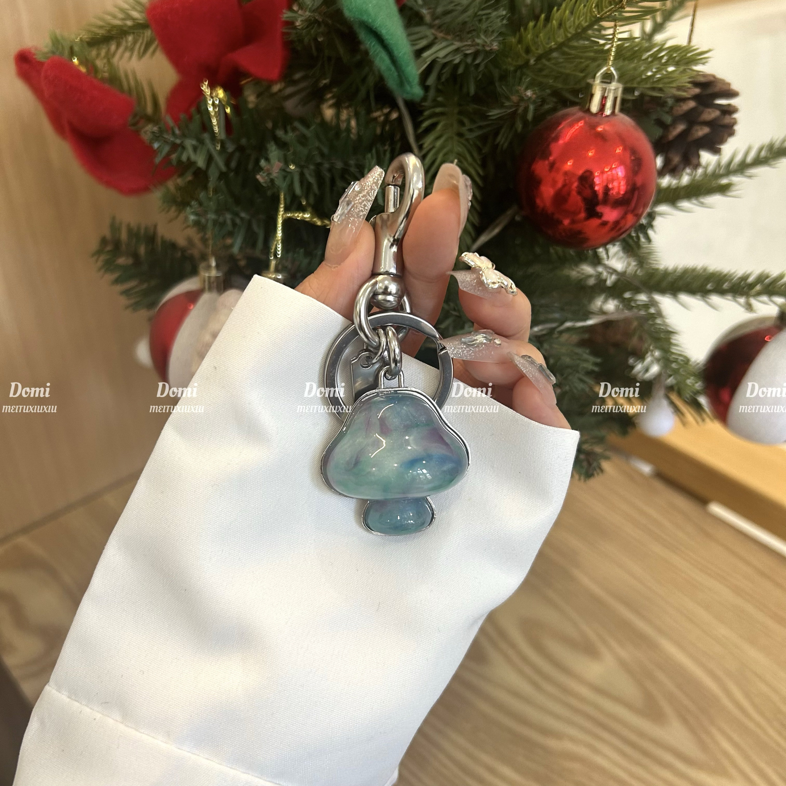 高级蘑菇钥匙扣包包挂件高品质圈车钥匙扣手绳书包小红书同款
