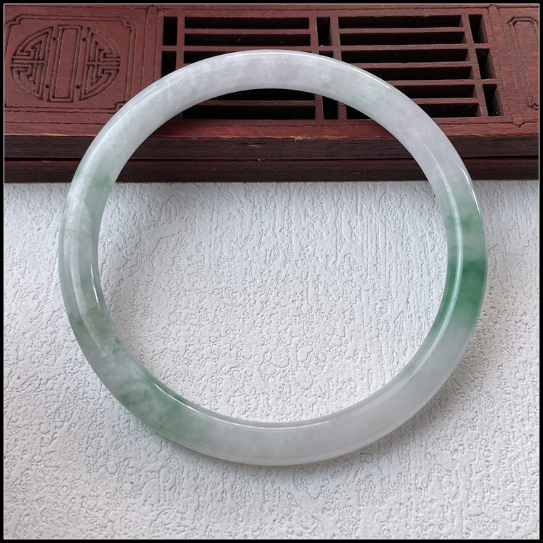 60圈口天然缅甸翡翠A货手镯冰糯种飘花细圆条叮当镯玉镯子女