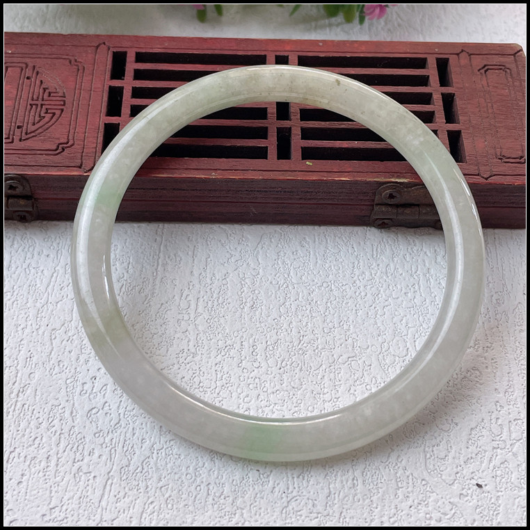55圈口天然缅甸翡翠A货手镯冰糯种淡色细圆条叮当镯玉镯子女