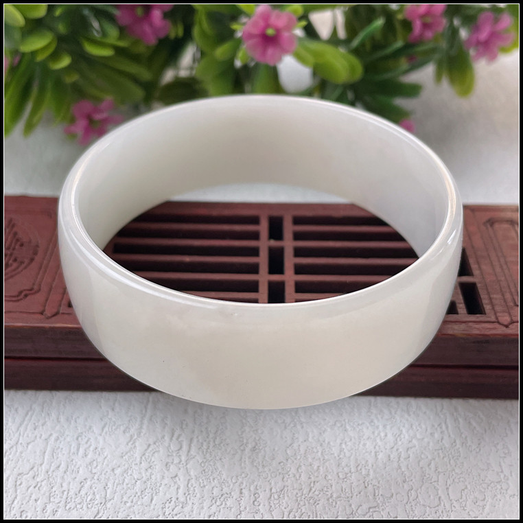 53圈口天然缅甸翡翠A货手镯冰糯种白底宽条圆镯方条玉镯子女