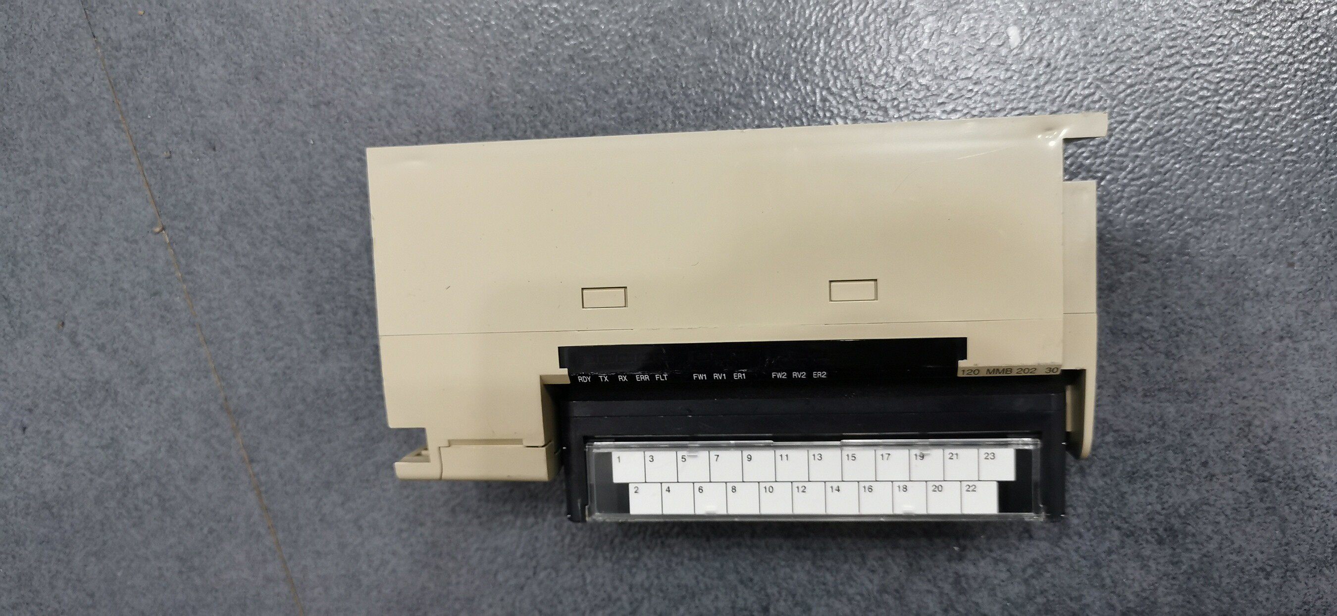 现货*jamsc-120mmb20230 安川plc模块 原装现货一个