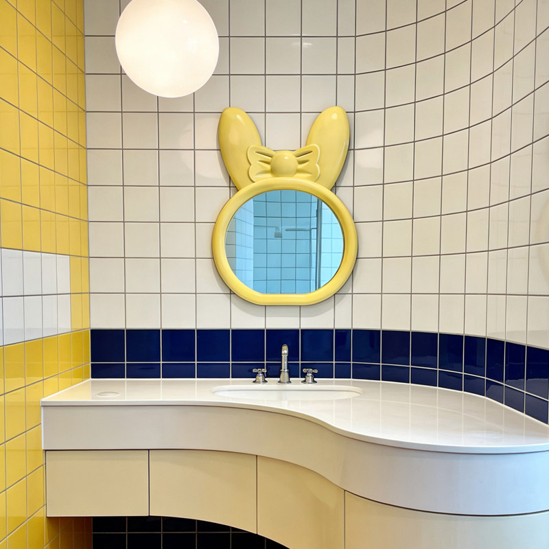 可爱卡通异形兔子智能浴室镜LED灯公主房桌面梳妆镜儿童房装饰镜