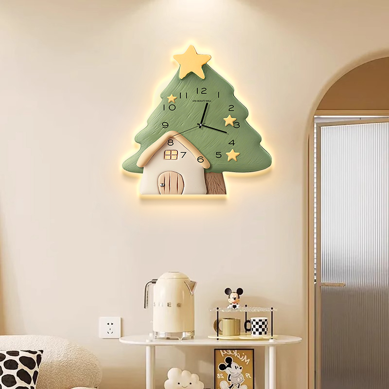 2025新款耶诞树挂钟客厅钟表现代简约创意挂墙高级感静音壁灯挂画