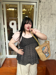 大码韩系定制夏款碎花棉麻吊带天丝圆领泡泡袖上衣套装甜美遮肚子