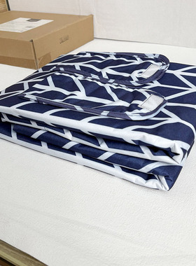 捡漏，亚马逊原179！全遮光高精密无光布防晒隔热加厚烟蓝色窗帘