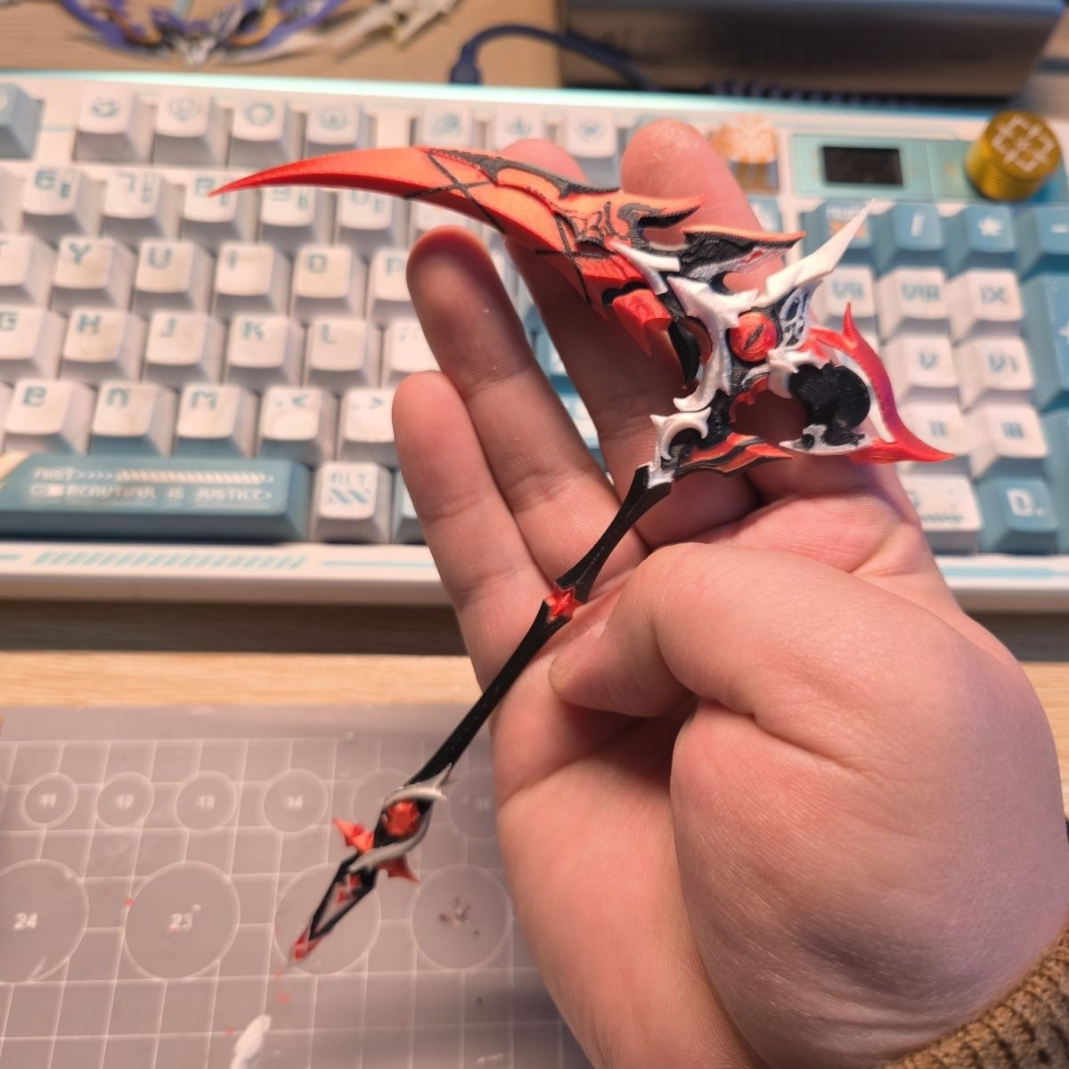 崩坏3 黑希尔 血渊之眸 1/12 寿屋机娘高达模型武器改件 装备通用