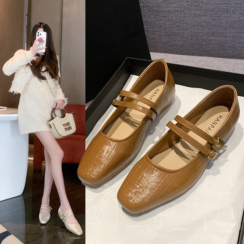 单鞋女春秋季工作鞋方头粗跟一字扣玛丽珍鞋子女双排扣裂纹配短裙