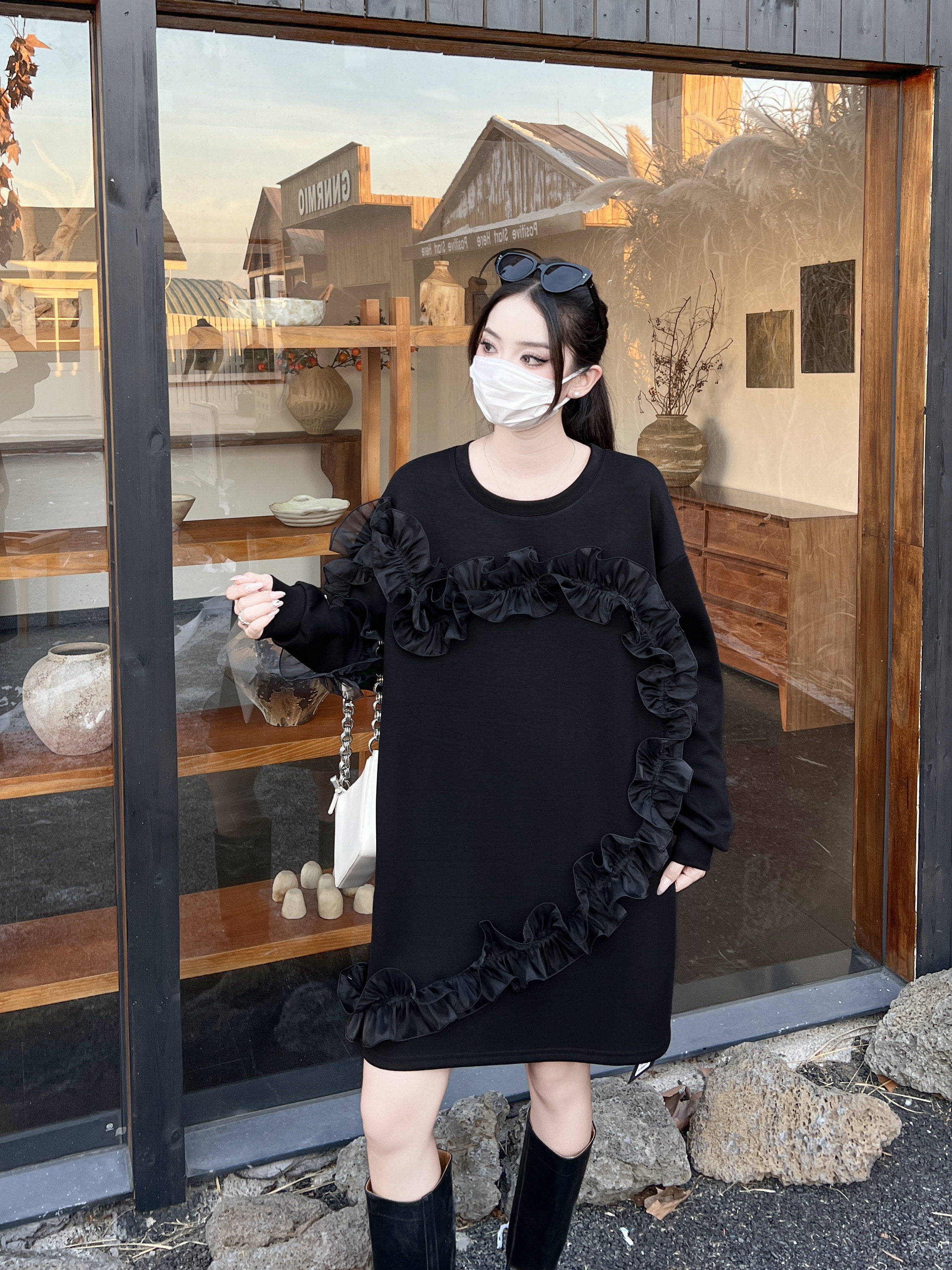欧洲站2025年秋冬新款宽松遮肉显瘦裙子中长款黑色拼接连衣裙潮