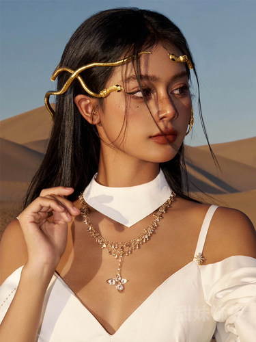 沙漠敦煌金色蛇形项链