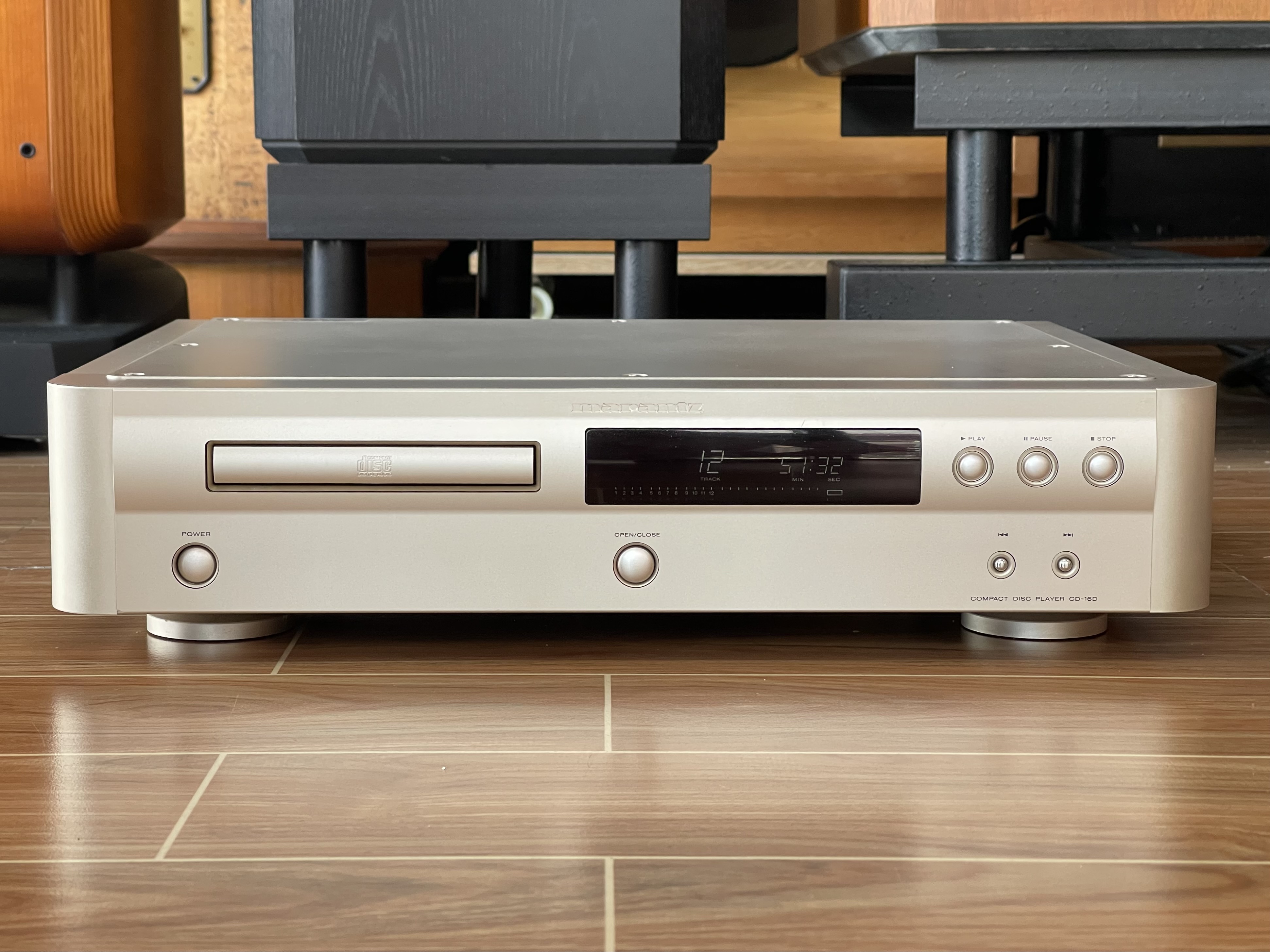 日本Marantz/马兰士CD-16D 一代铭器经典发烧高端CD机/国际电压