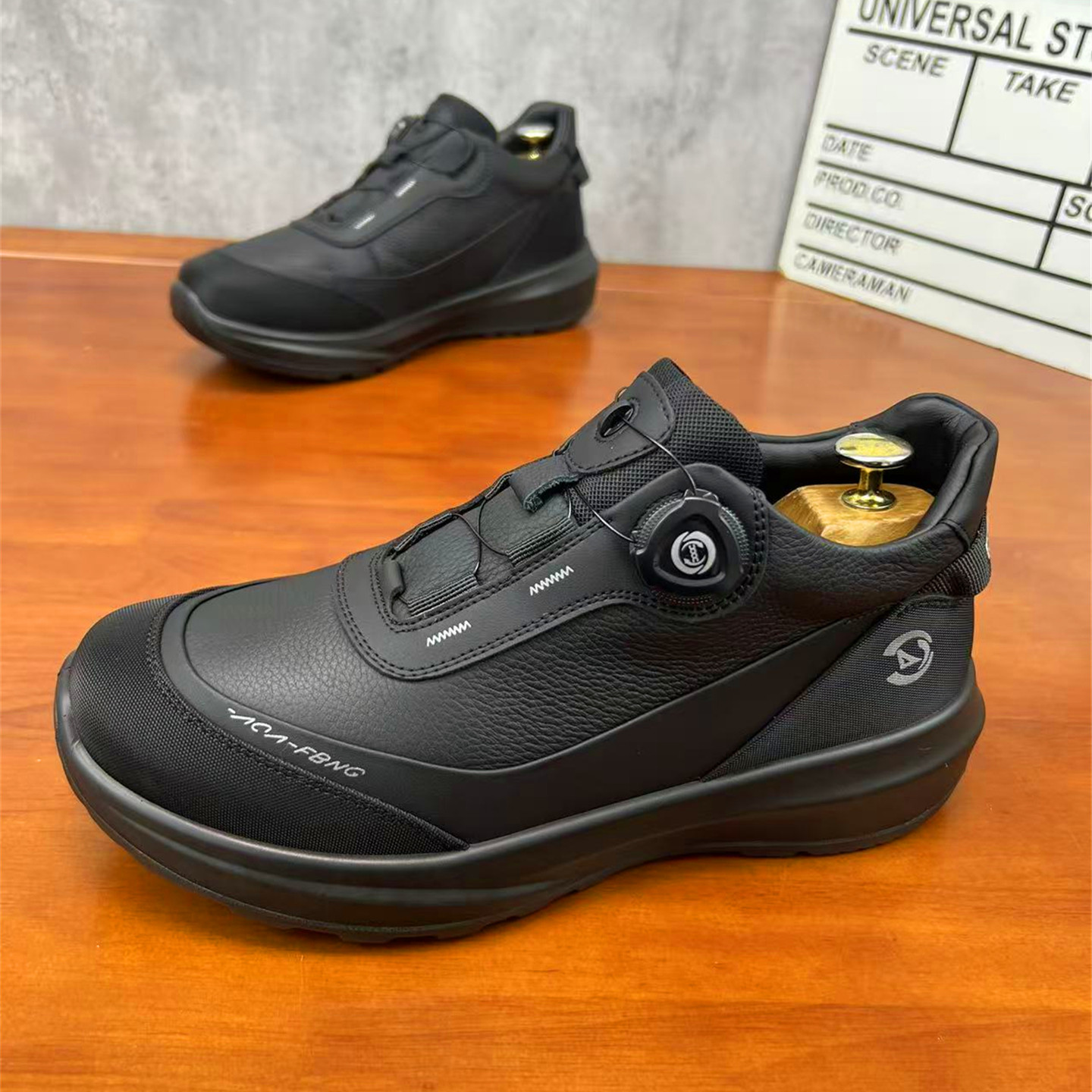 商务户外男鞋时尚越野鞋