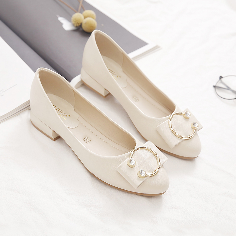 粗跟单鞋女浅口软皮软底妈妈鞋子