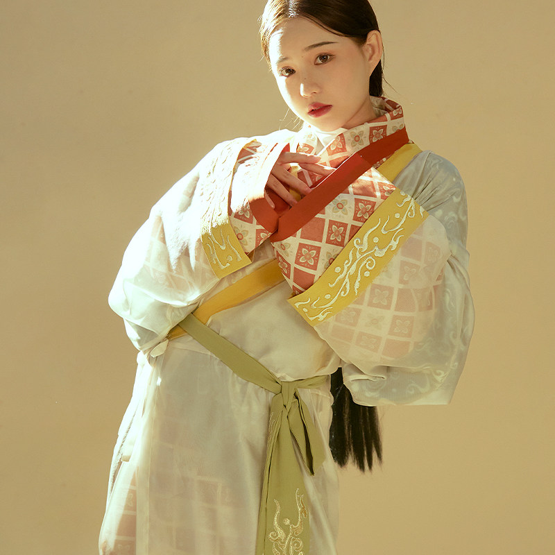 【观止织造|宴】【沉沉冬山:白露】西汉马王堆曲裾素纱褝衣汉服