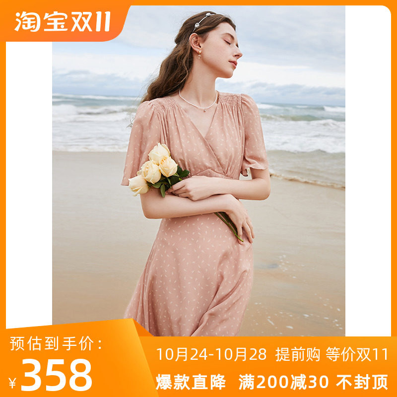 袖长裙连衣裙印花连衣裙中长裙荷叶三彩2023新款2022夏季真丝v领属于什么档次？