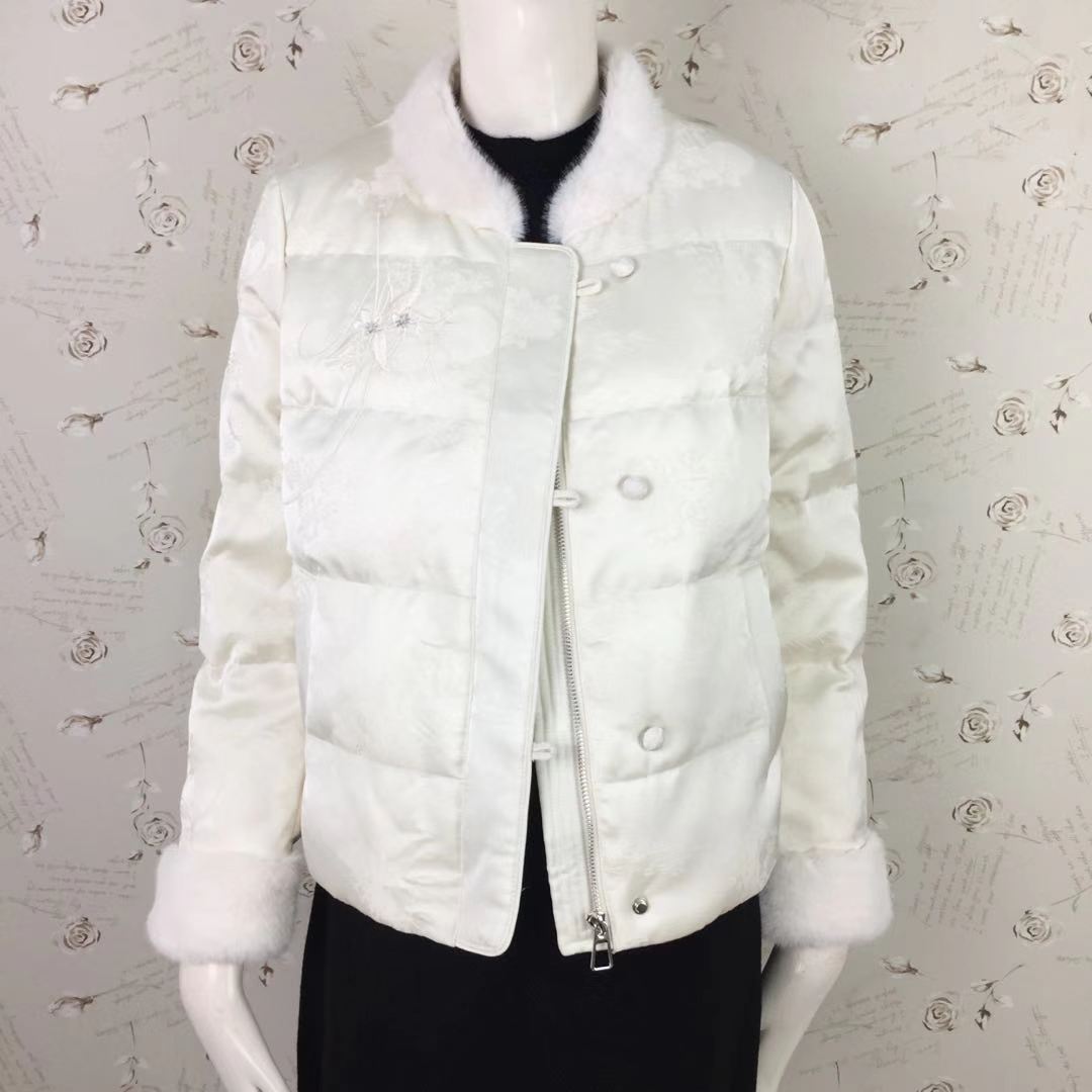 2025冬季新款 丽之依然/伊姗CK8161羽绒服 专柜正品支持验货699