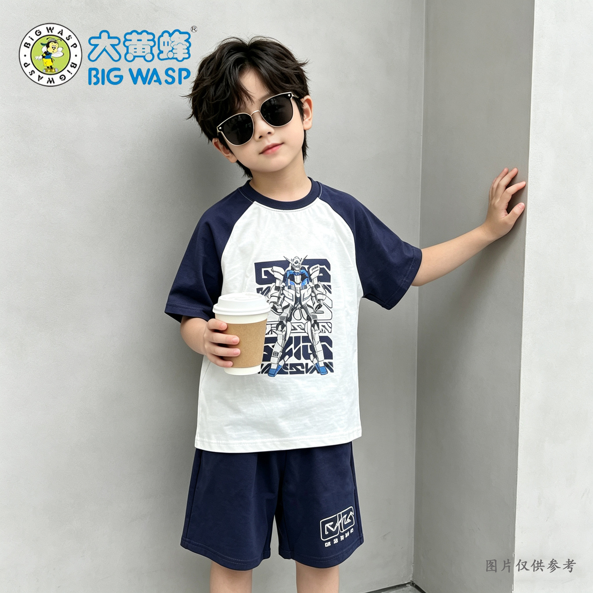 大黄蜂夏款男孩纯棉T恤短裤套装