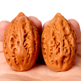 东北核桃野生大秋子核桃把玩机刷包浆天然野生大尺文玩核桃手把件