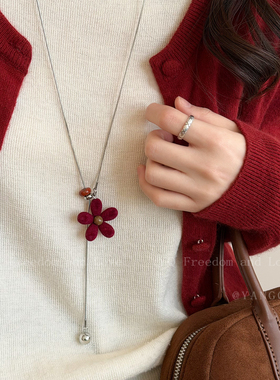 红色丝绒花朵可抽拉项链女韩系日常百搭长款毛衣链小众设计感配饰