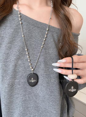 黑色土星木质吊牌项链女简约高级感小众设计毛衣链抽拉可调节配饰