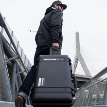 原装进口PELICAN派力肯1535超轻摄影器材箱设备防水箱拉杆登机箱