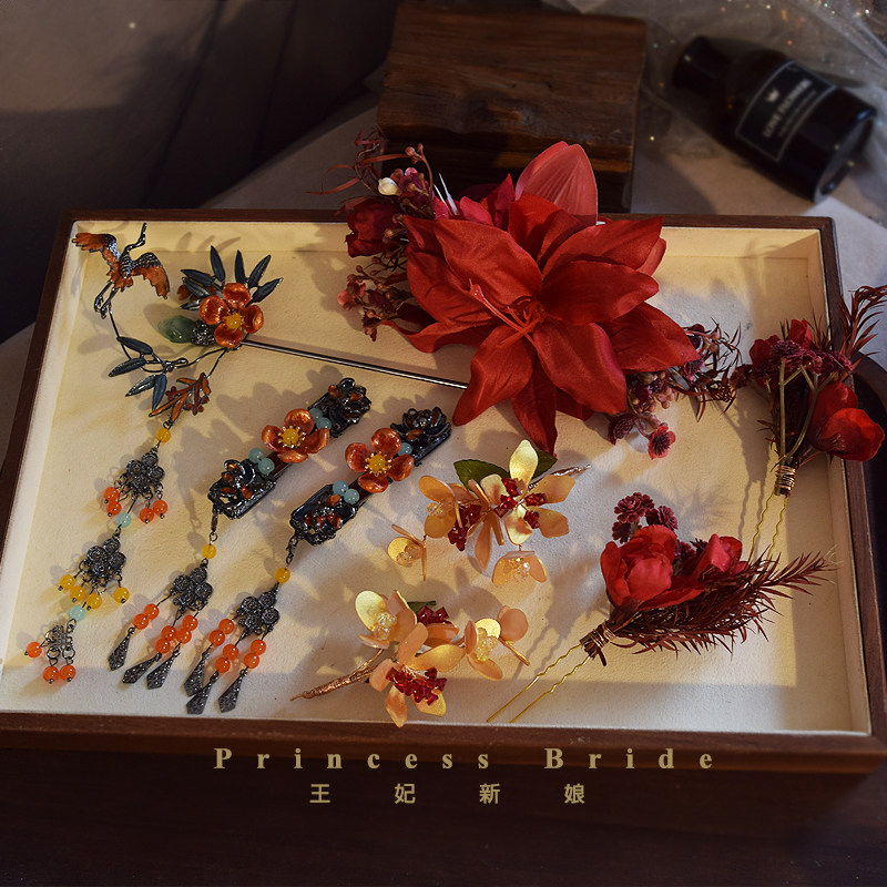 新品新娘复古纯欲红色仿真花发饰新中式金色出嫁结婚秀禾旗袍头饰