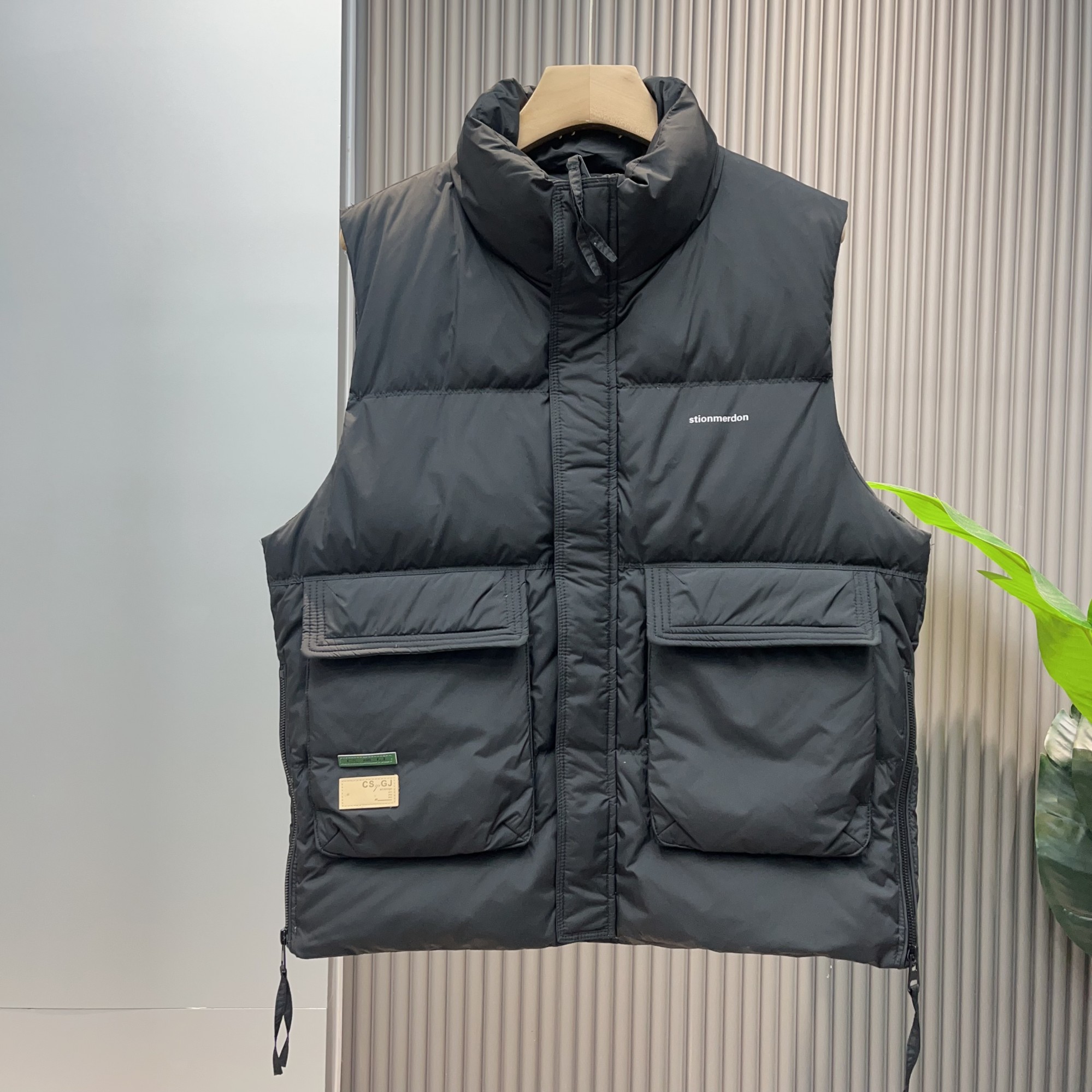 秋冬季立领羽绒马甲潮流潮牌痞帅工装马甲外穿保暖背心无袖坎肩