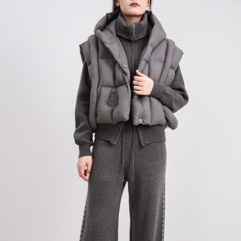 欧E专柜正品女装2025冬装新款时尚保暖修身显瘦连帽短款羽绒马甲