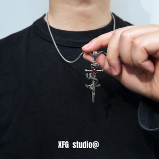 Vintage古着复古盘龙宝剑十字架项链INS说唱嘻哈男女锁骨链钛钢链